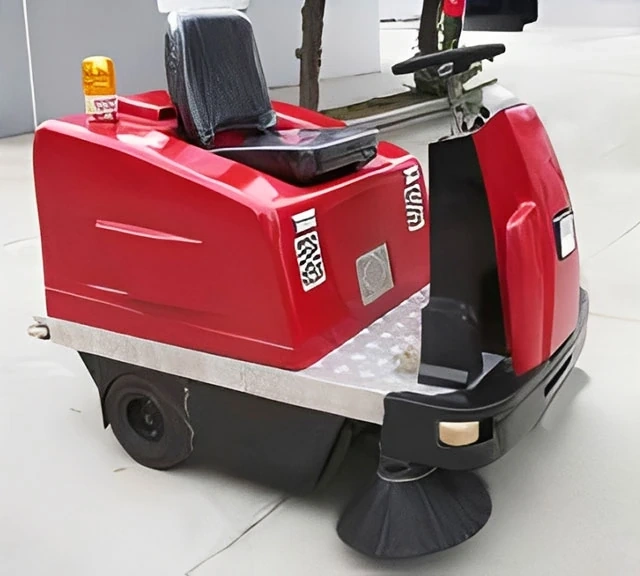 TOP 5 xe quét rác công nghiệp: Chính hãng, Chất lượng, Hiệu quả