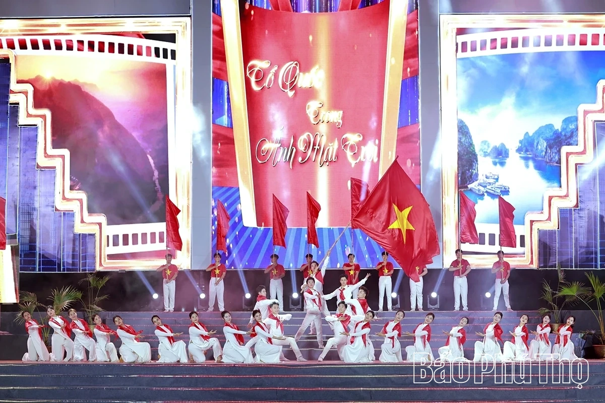 Chương trình nghệ thuật Đất Tổ linh thiêng - Khát vọng hùng cường”