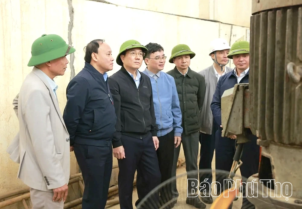 Kiểm tra công tác lấy nước đợt 2 phục vụ gieo cấy lúa vụ Đông Xuân 2025-2026