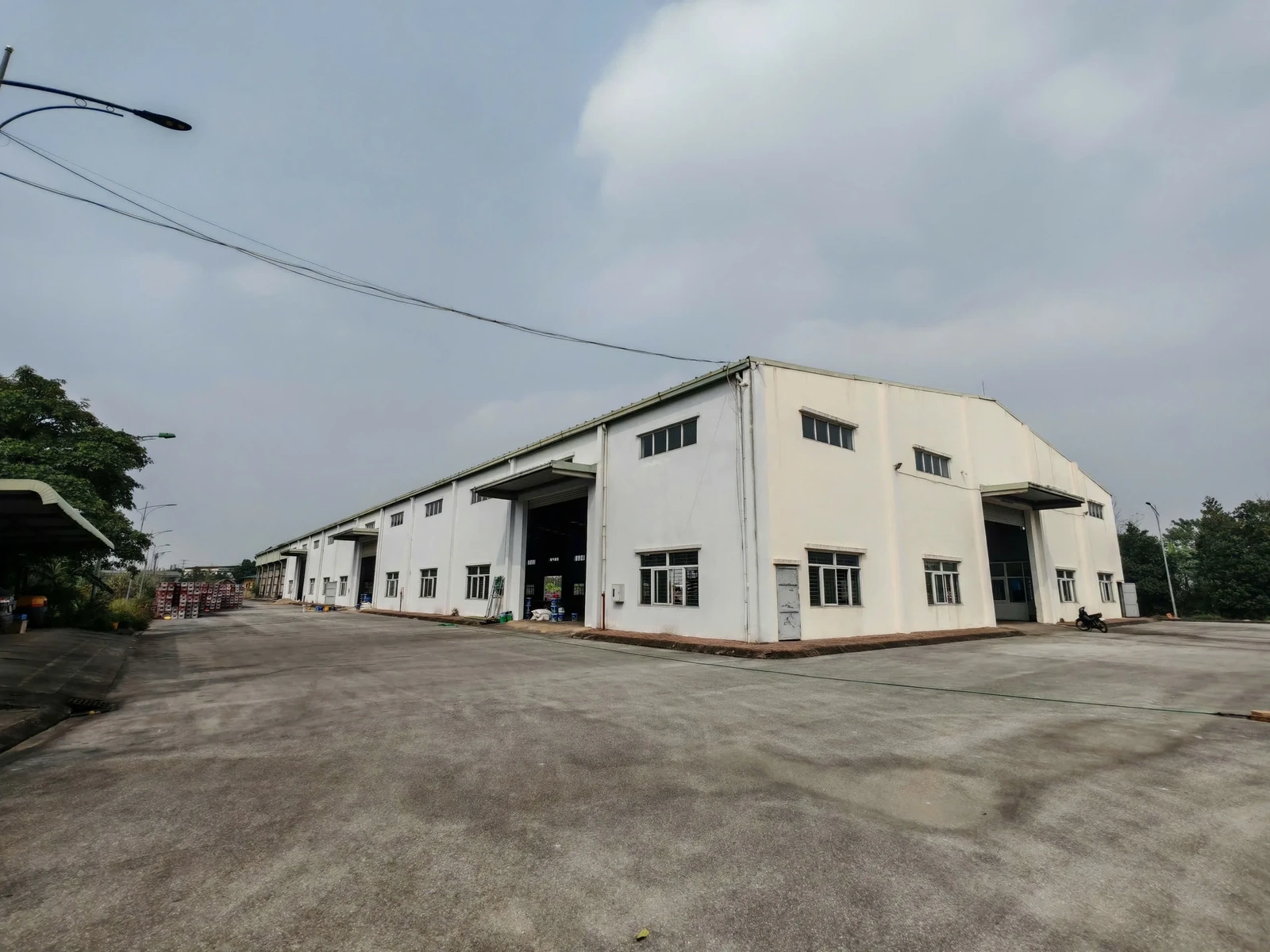 Tổng công ty cổ phần Bia – Rượu – Nước giải khát Hà Nội tìm kiếm đối tác thuê kho, văn phòng