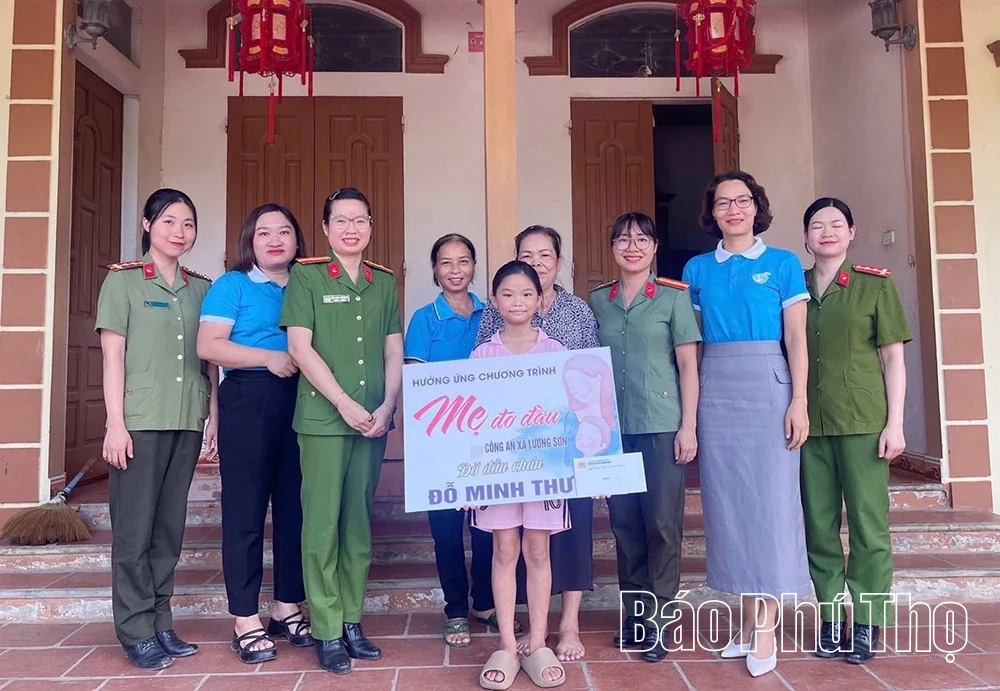 Chung tay “Vì người nghèo - không để ai bị bỏ lại phía sau”