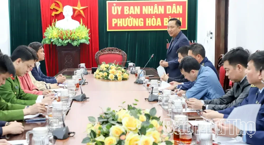 Kiểm tra cao điểm chống buôn lậu, gian lận thương mại dịp Tết Bính Ngọ