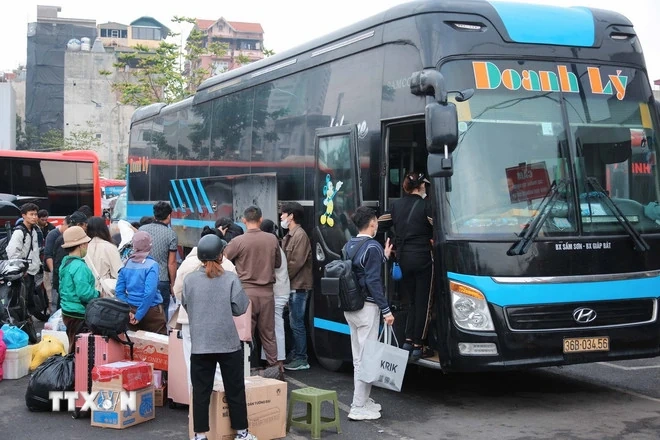 Thủ tướng yêu cầu tăng cường phương tiện vận tải phục vụ nhân dân dịp Tết