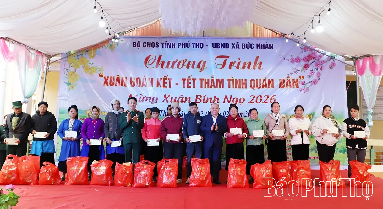 Bộ CHQS tỉnh: Tổ chức Chương trình “Xuân đoàn kết - Tết thắm tình quân dân”