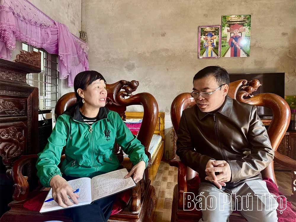 Nữ bí thư chi bộ trách nhiệm việc dân, tận tâm việc Đảng