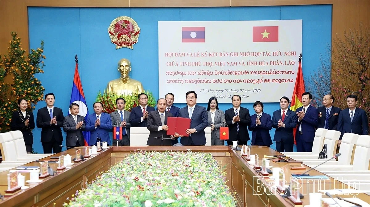 Ký kết Bản ghi nhớ hợp tác hữu nghị giữa hai tỉnh Phú Thọ và tỉnh Hủa Phăn