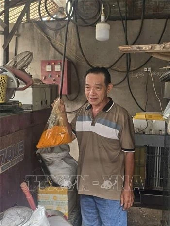 Khởi tố vụ án sản xuất, buôn bán xăng RON A95 giả