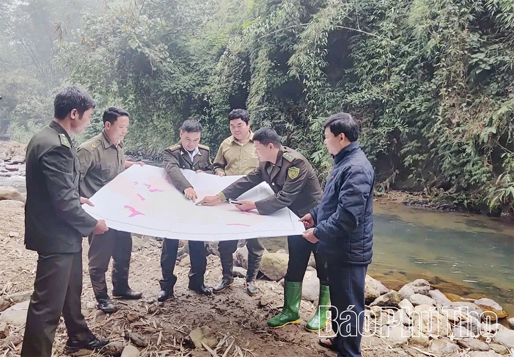 Đồng lòng giữ rừng giáp ranh