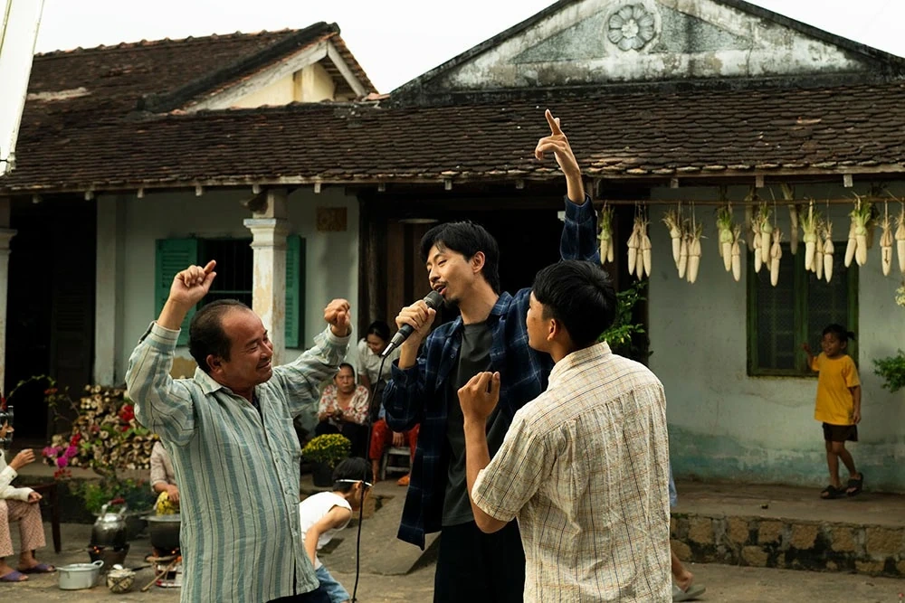 Đen Vâu lao vào cuộc đua khốc liệt