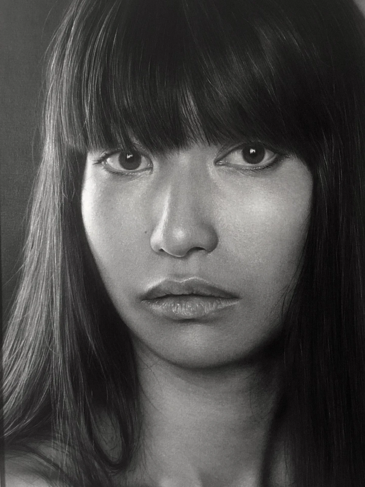 Chân dung phái đẹp trong loạt tranh cực thực