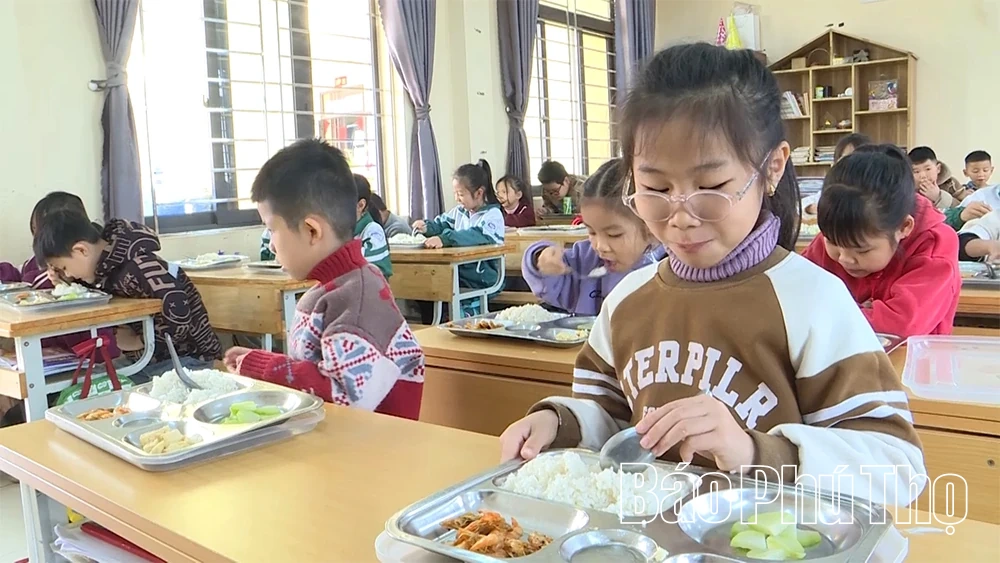 “Lửa ấm” học đường giữa những ngày đông