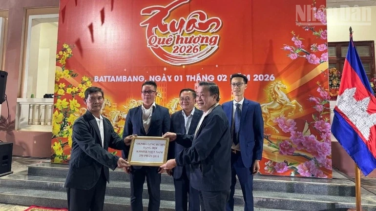 Cộng đồng người Việt tại tây bắc Campuchia vui Xuân Bính Ngọ