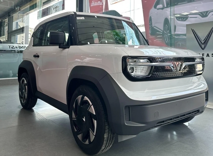 Ngắm VinFast VF 3 Plus vừa về đại lý Việt: Bổ sung thêm trang bị, giá 315 triệu đồng