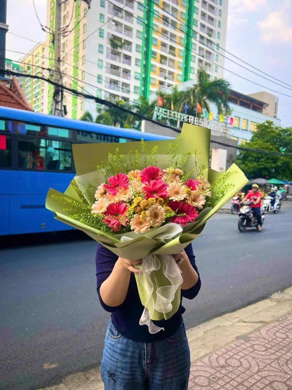 Dịch vụ điện hoa online: Giải pháp kết nối yêu thương nhanh chóng nhất