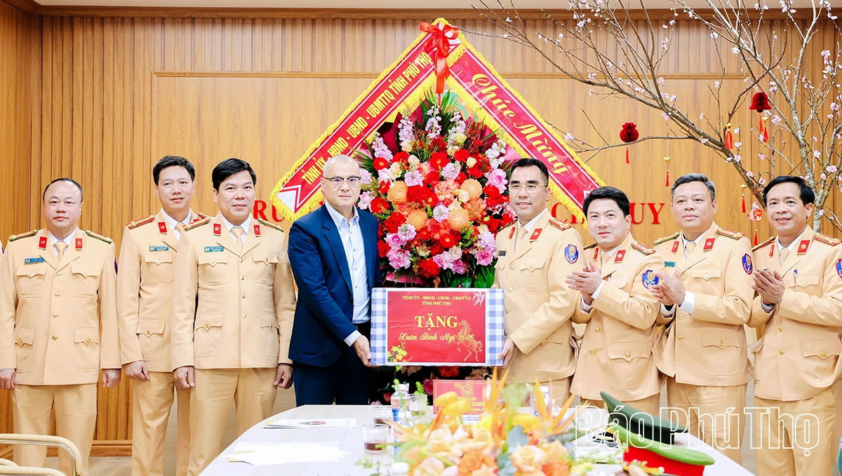 Bí thư Tỉnh ủy Phạm Đại Dương thăm, chúc Tết các phòng nghiệp vụ Công an tỉnh