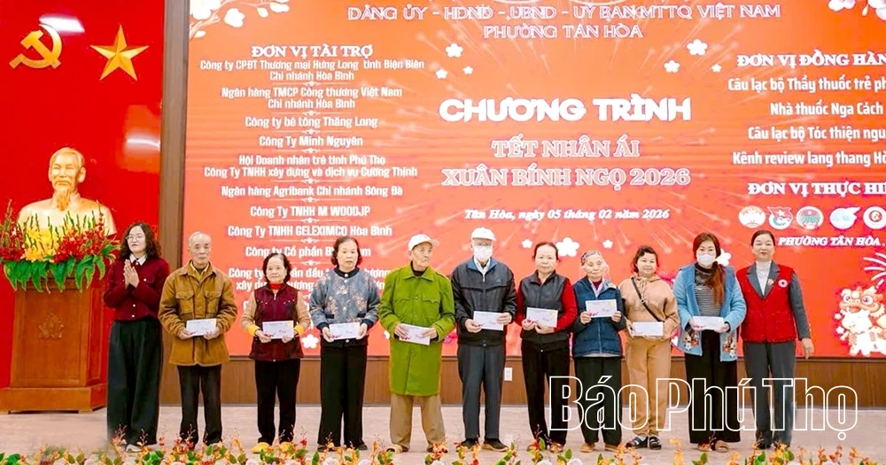 Đầm ấm Tết Nhân ái