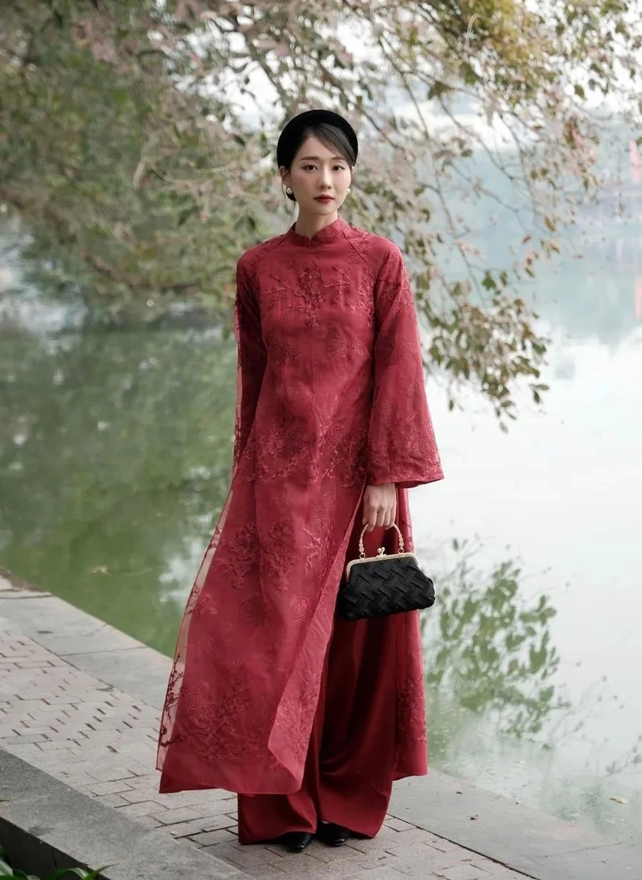 Cách phối đồ đi chơi Tết đơn giản và sang