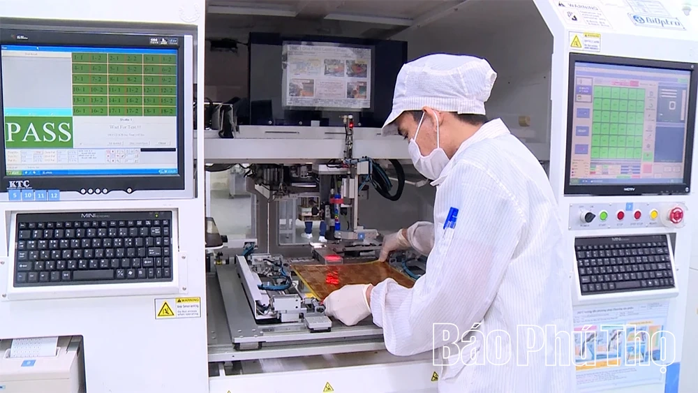 Kỳ 1: “Lửa thử vàng” và bản lĩnh sau ngày sáp nhập