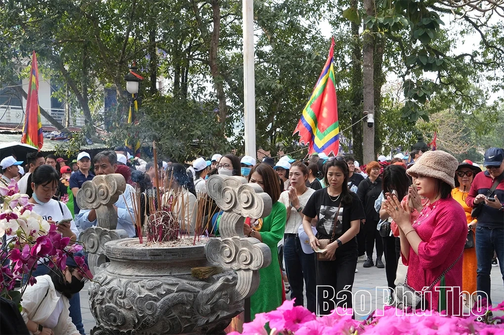 Đầu Xuân đi lễ