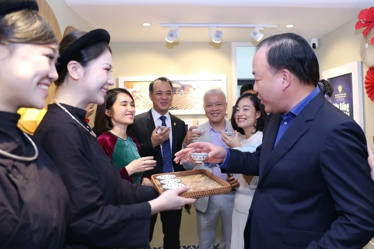 Thị trường trong nước - “bệ đỡ” để hàng Việt bứt tốc