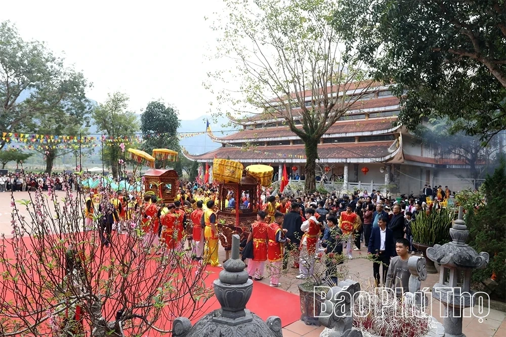 The Unique Charm of Tien pagode Festival