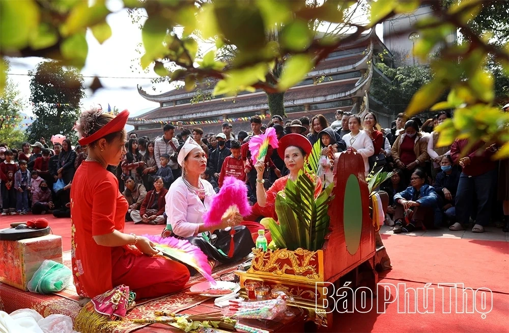 The Unique Charm of Tien pagode Festival