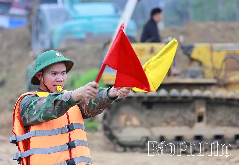 Nhịp cầu đoàn viên trên dòng Lô lịch sử