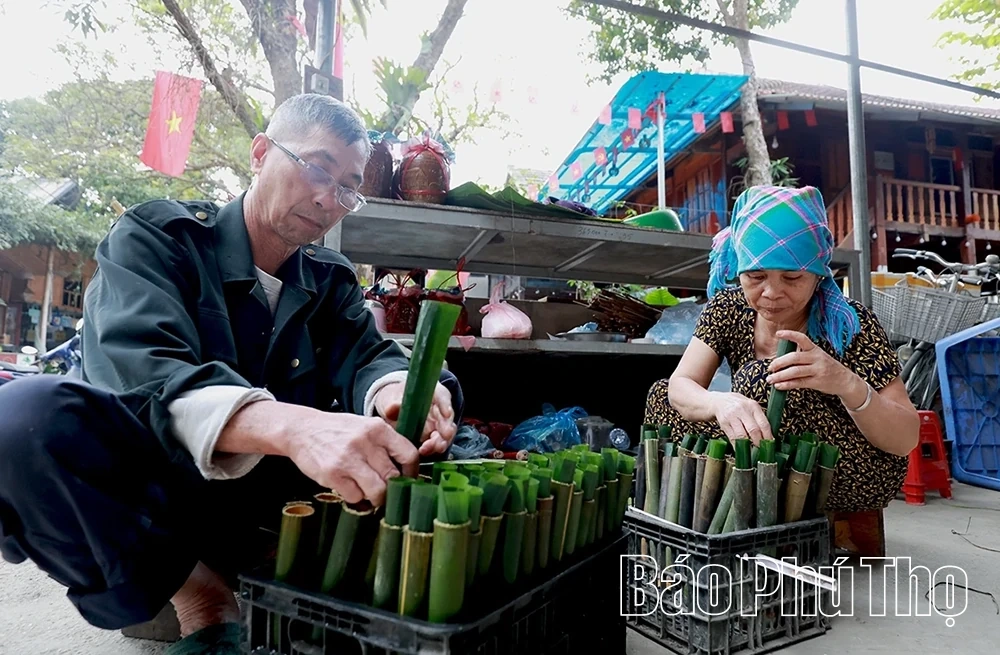 Bản Lác - điểm hẹn mùa xuân