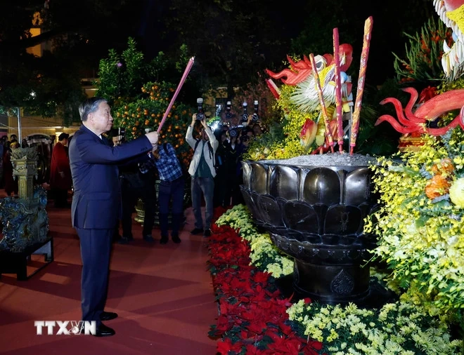 Tổng Bí thư Tô Lâm thăm, chúc Tết Đảng bộ, chính quyền, nhân dân Thủ đô Hà Nội