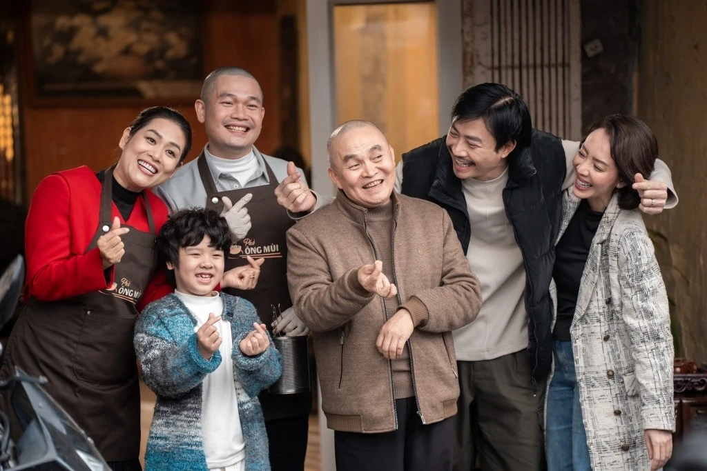 “Mùi phở” - phim Tết gia đình dễ xem, tròn trịa nhưng còn tiếc nuối