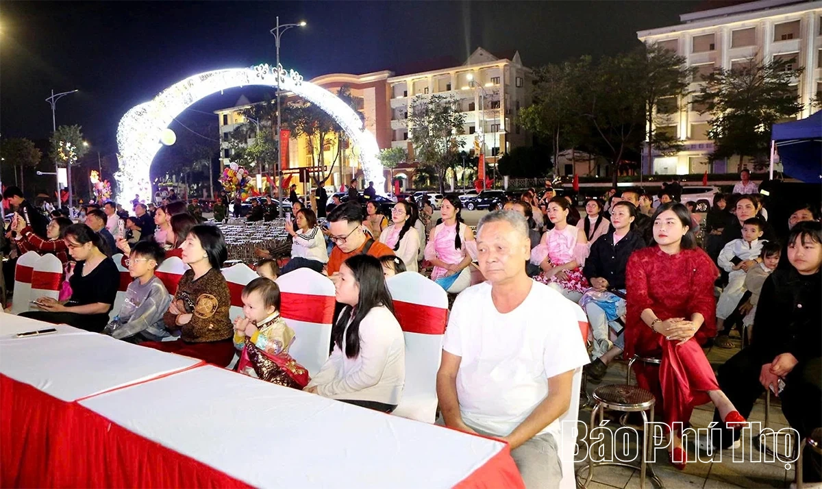 Giao lưu văn nghệ mừng Đảng, mừng Xuân