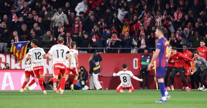 Yamal sút hỏng phạt đền khi Barca thua trận