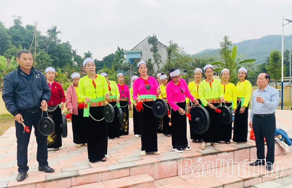 Những nốt nhạc lặng thầm trong “bản giao hưởng” xứ Mường