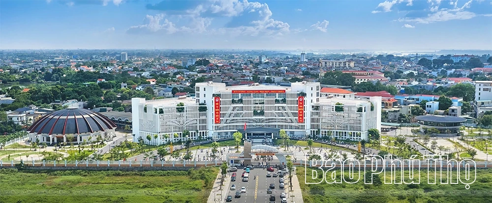 Trường THPT Chuyên Hùng Vương - những dấu mốc tự hào