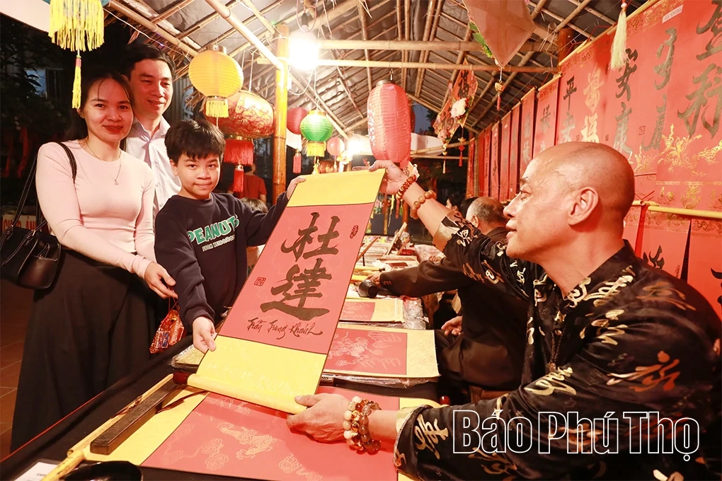 Ngày Xuân đi lễ chùa