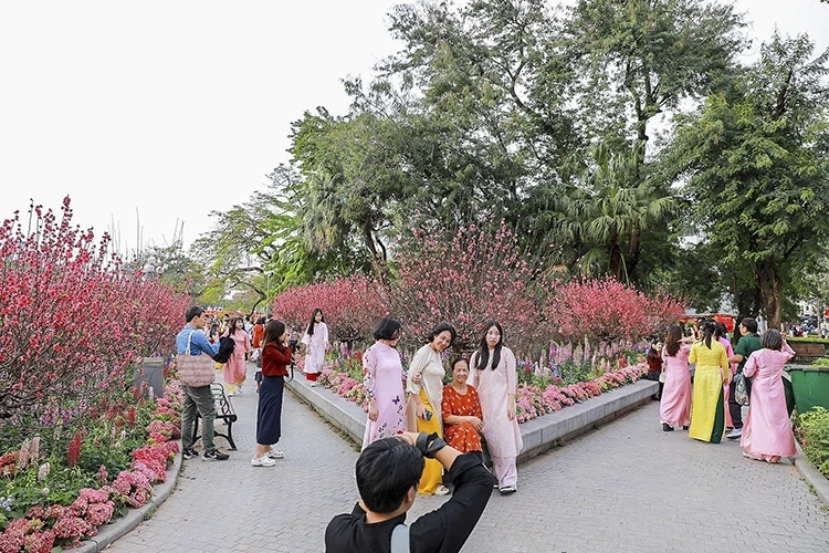 Thời tiết ngày 21/2: Bắc Bộ lạnh về đêm, Nam Bộ xuất hiện nắng nóng cục bộ