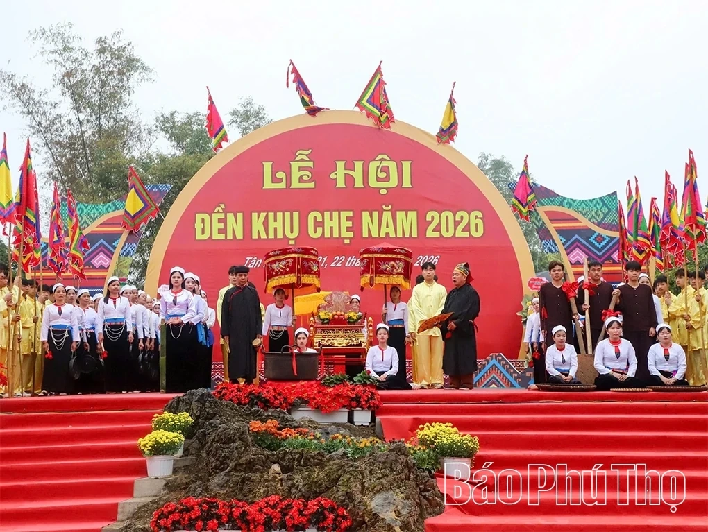 Tan Lac Commune Organizes Khu Che Temple Festival and Receives National Intangible Cultural Heritage Status