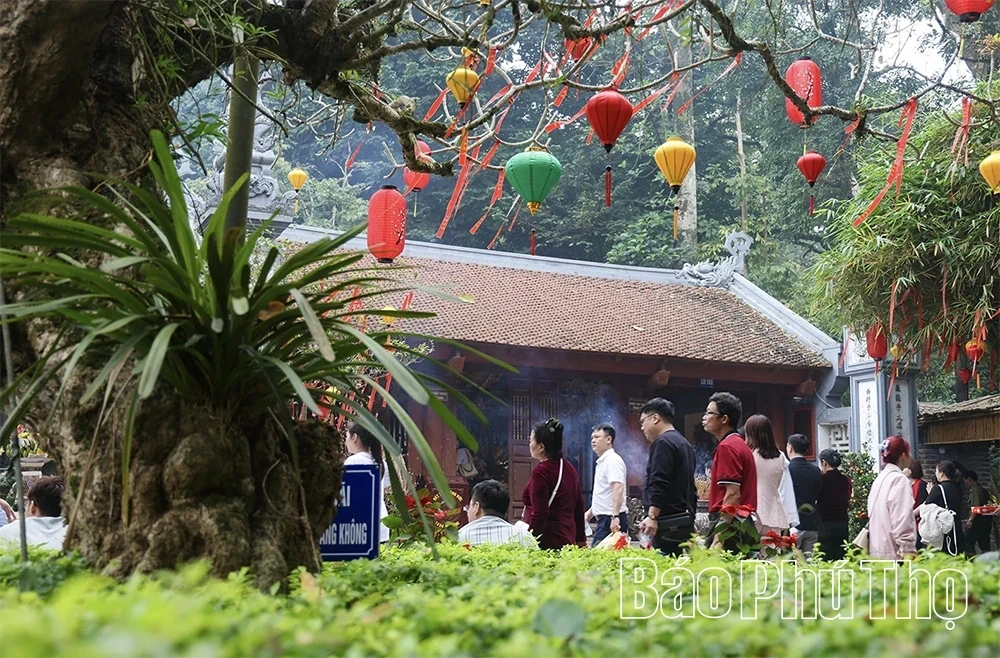 Early Spring Pilgrimage to the Ancestral Roots of the Nation