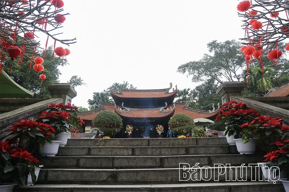 Early Spring Pilgrimage to the Ancestral Roots of the Nation