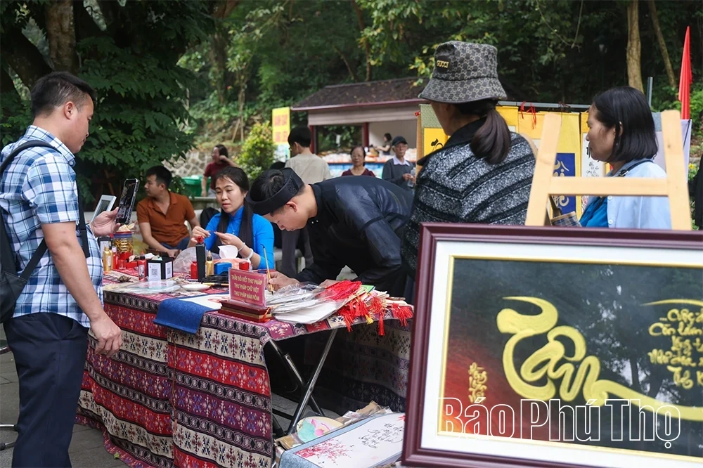 Early Spring Pilgrimage to the Ancestral Roots of the Nation