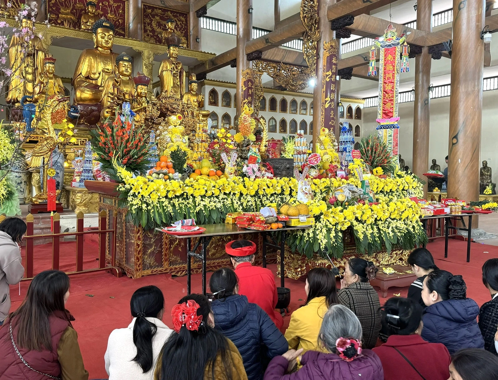 Trẩy hội Chùa Tiên