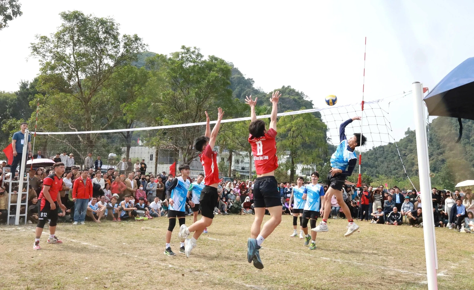 Trẩy hội Chùa Tiên