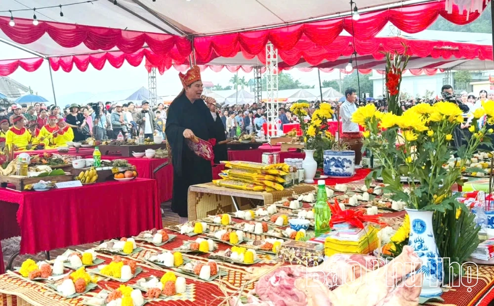 Khai mạc Lễ hội Khai hạ xã Yên Phú năm 2026