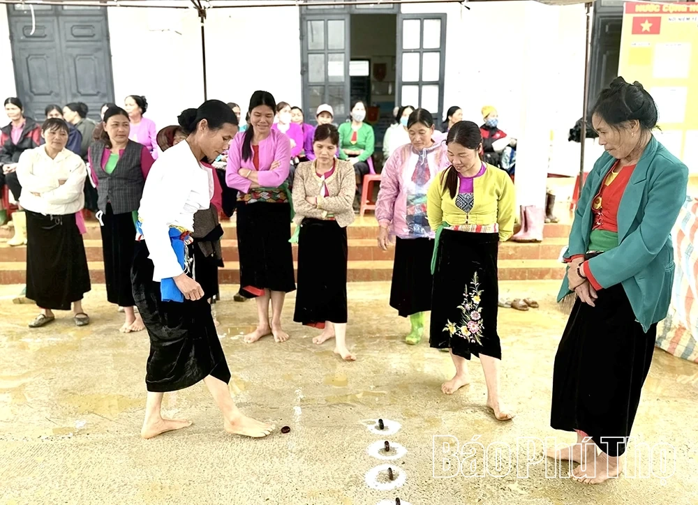 Đặc sắc lễ hội Đình Băng