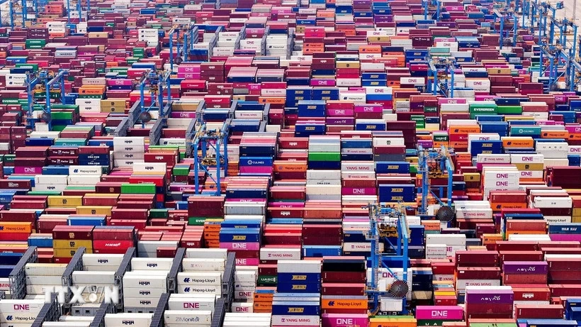 IIF: Nợ toàn cầu tăng lên mức kỷ lục 348.000 tỷ USD trong năm 2025