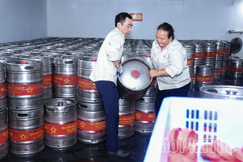 Công ty Cổ phần Bia Hà Nội - Hồng Hà ra quân sản xuất đầu năm