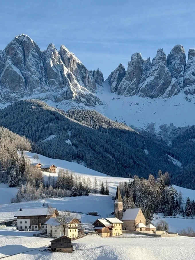 Điểm du lịch trả giá vì quá đẹp