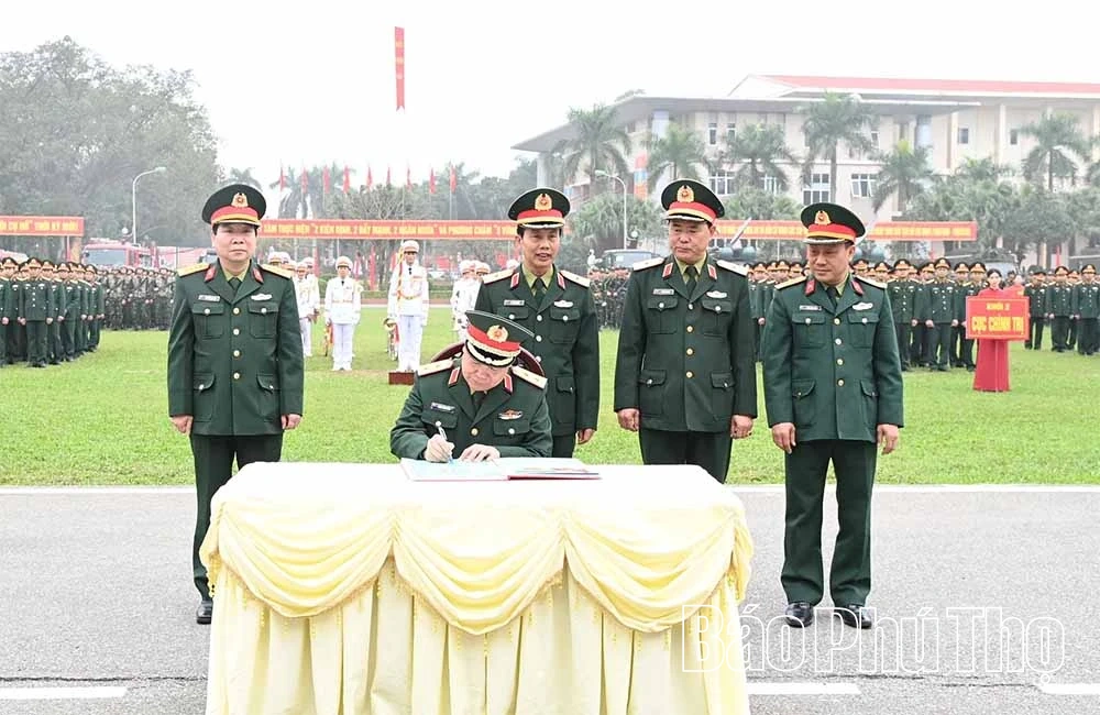 Khối các cơ quan Quân khu 2 ra quân huấn luyện năm 2026