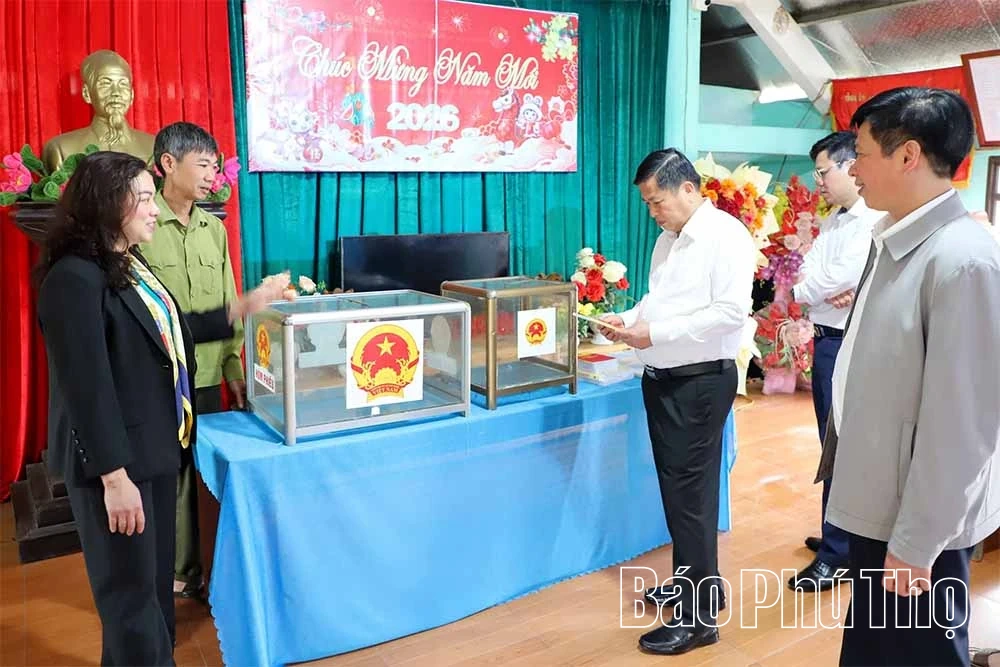 Kiểm tra công tác bầu cử tại các xã Mường Động, Nật Sơn, Kim Bôi, Dũng Tiến