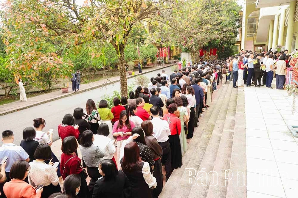 Tưng bừng ngày hội hiến máu ngành Giáo dục - Đào tạo Phú Thọ